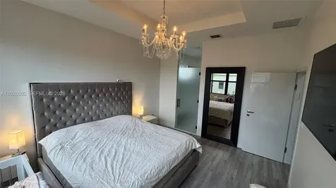 19329 NE 8th Court Miami FL 33179