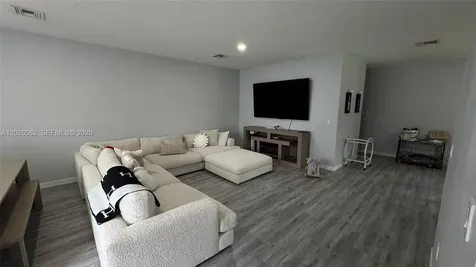 19329 NE 8th Court Miami FL 33179