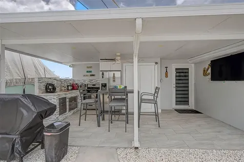 10345 NW 35th Court Miami FL 33147