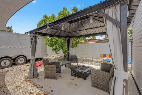 10345 NW 35th Court Miami FL 33147