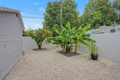 10345 NW 35th Court Miami FL 33147