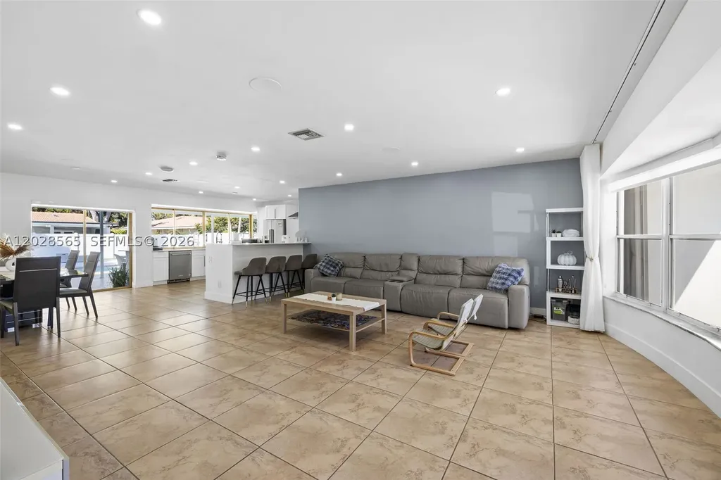 3460 N 46th Avenue Hollywood FL 33021