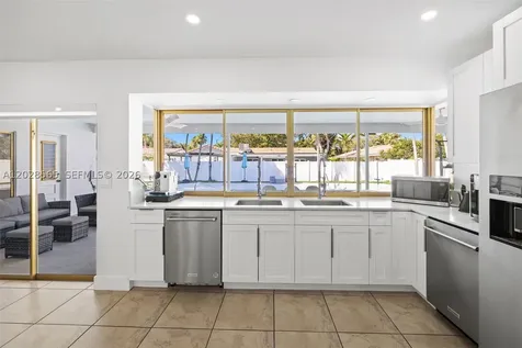 3460 N 46th Avenue Hollywood FL 33021