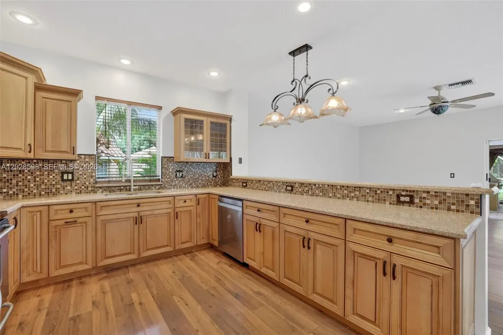8226 NW 41st Street Coral Springs FL 33065