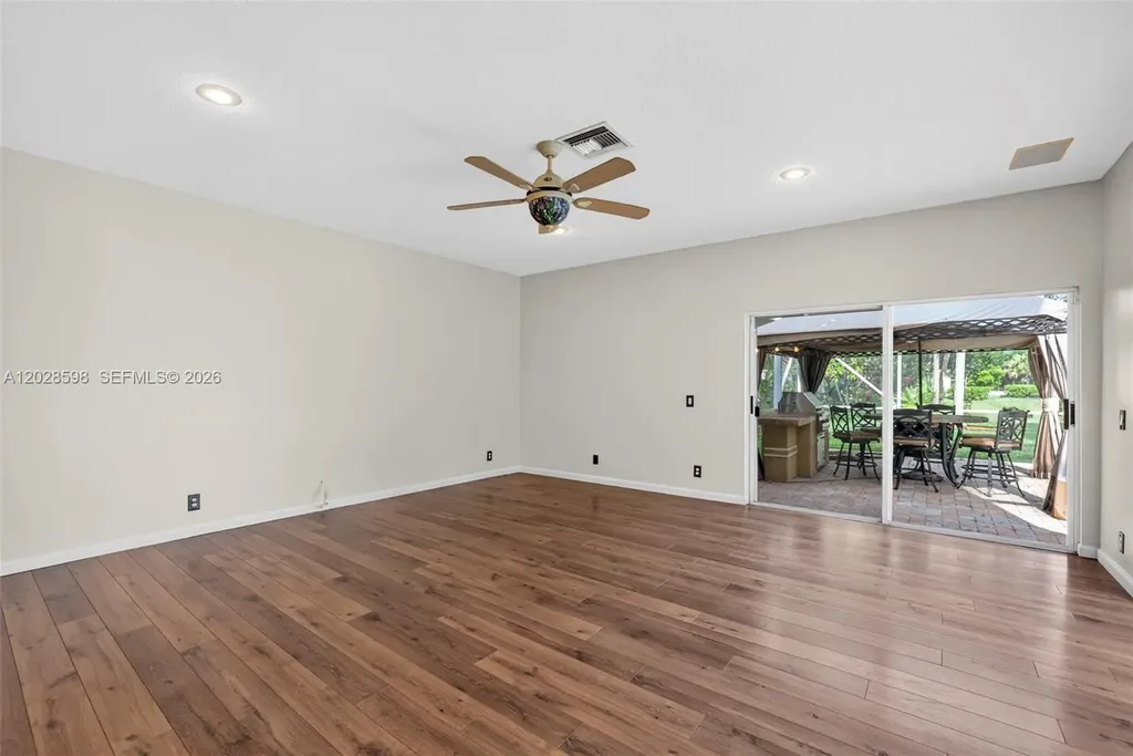 8226 NW 41st Street Coral Springs FL 33065