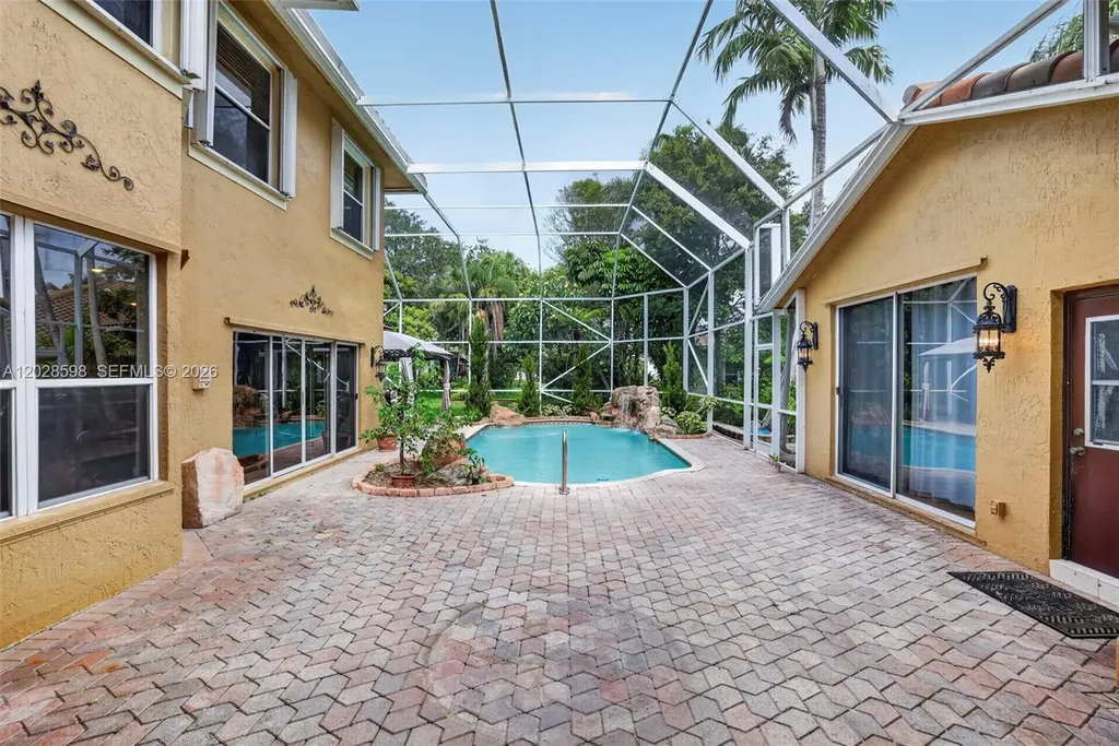 8226 NW 41st Street Coral Springs FL 33065