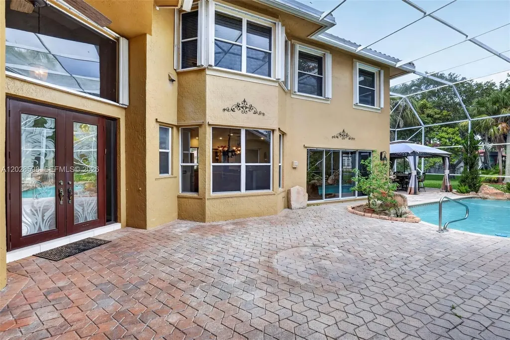 8226 NW 41st Street Coral Springs FL 33065