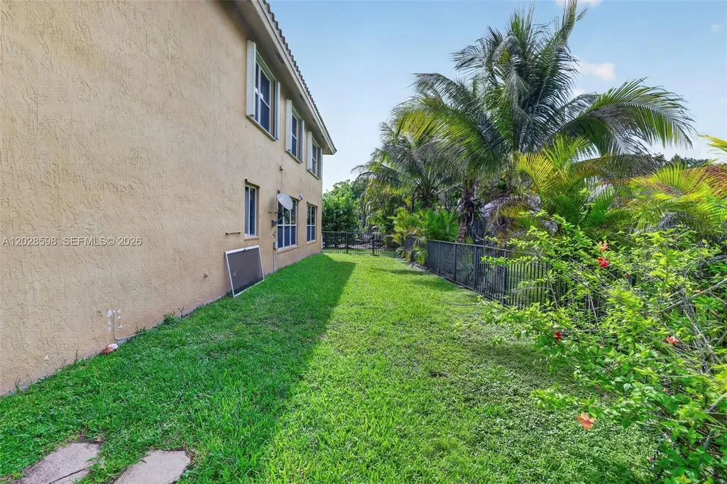 8226 NW 41st Street Coral Springs FL 33065