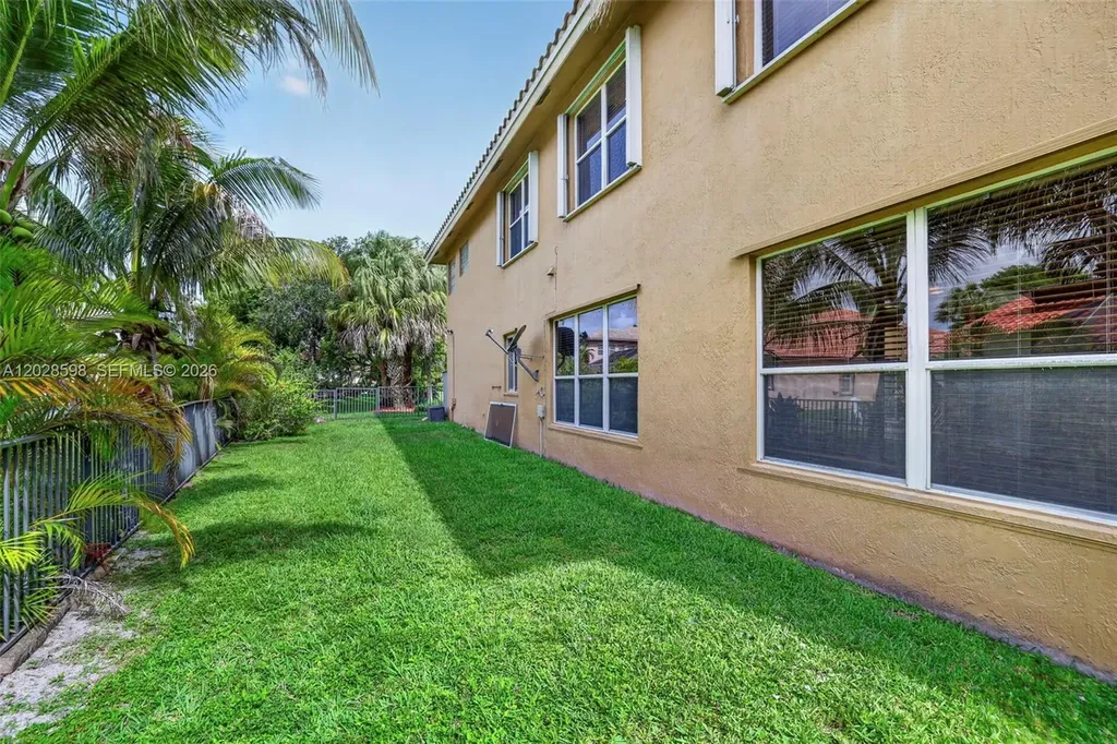 8226 NW 41st Street Coral Springs FL 33065