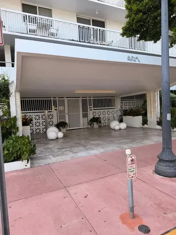 401 Ocean Drive Miami Beach FL 33139