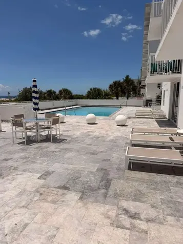 401 Ocean Drive Miami Beach FL 33139