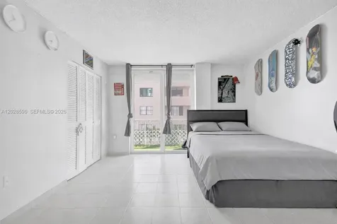 7133 Bay Drive Miami Beach FL 33141