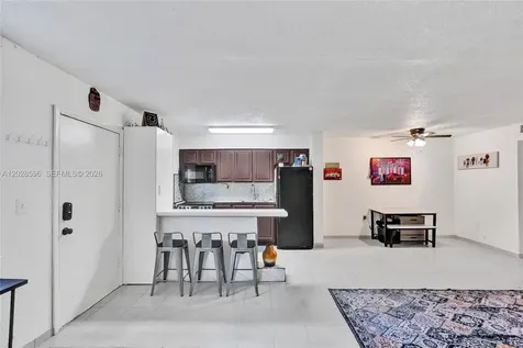 7133 Bay Drive Miami Beach FL 33141
