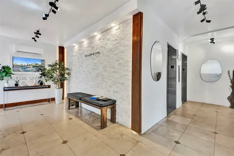 7133 Bay Drive Miami Beach FL 33141