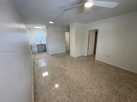 320 W 10th Street Hialeah FL 33010