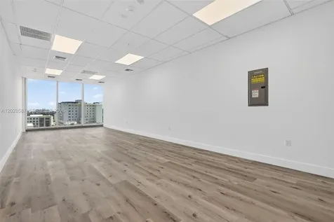 2820 NE 214th Street Aventura FL 33180
