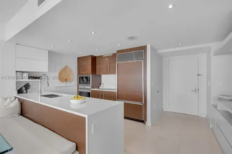465 Brickell Avenue Miami FL 33131