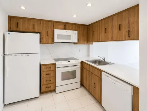 16465 NE 22nd Avenue North Miami Beach FL 33160