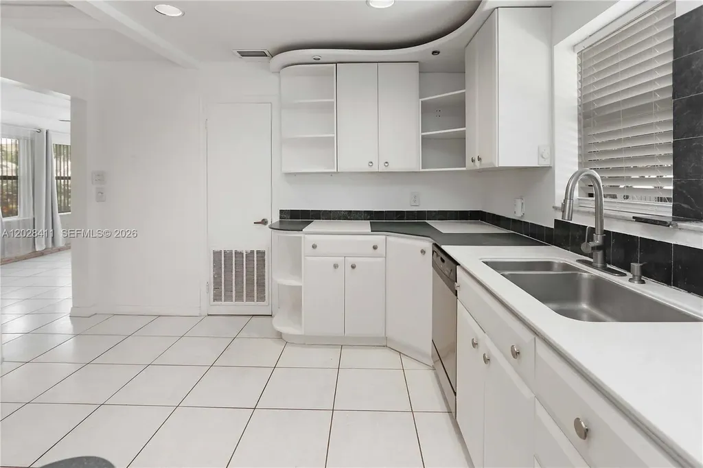 706 S 19th Avenue Hollywood FL 33020