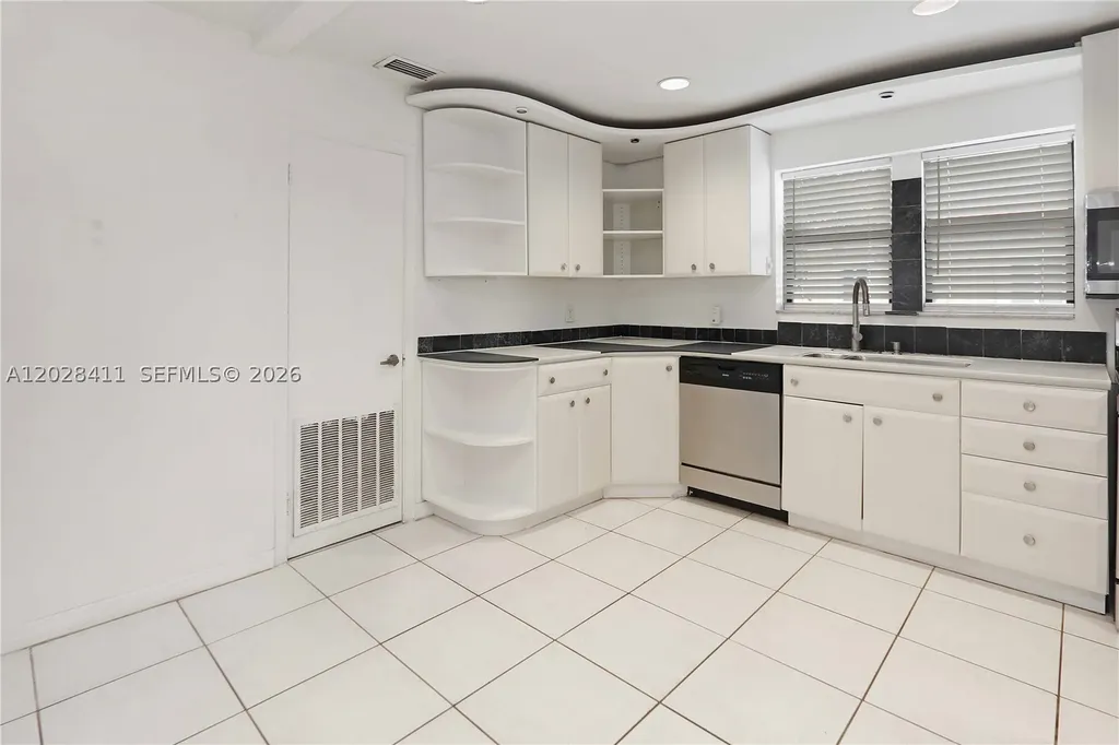 706 S 19th Avenue Hollywood FL 33020