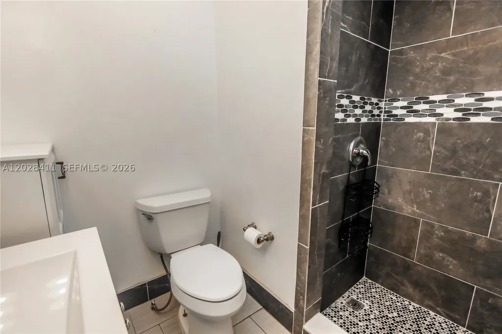 706 S 19th Avenue Hollywood FL 33020