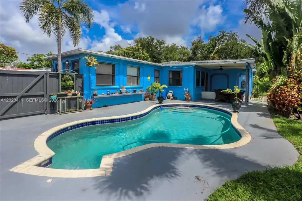 706 S 19th Avenue Hollywood FL 33020