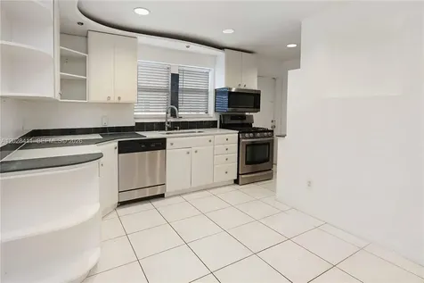 706 S 19th Avenue Hollywood FL 33020