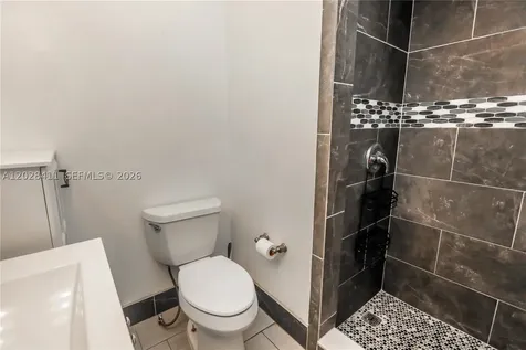 706 S 19th Avenue Hollywood FL 33020