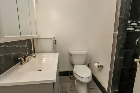 706 S 19th Avenue Hollywood FL 33020