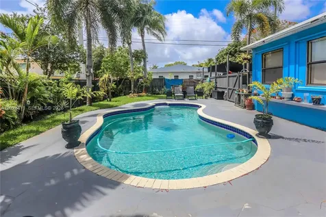 706 S 19th Avenue Hollywood FL 33020