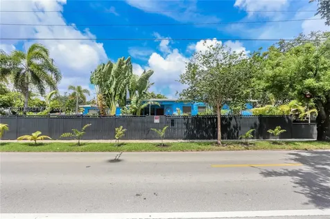 706 S 19th Avenue Hollywood FL 33020