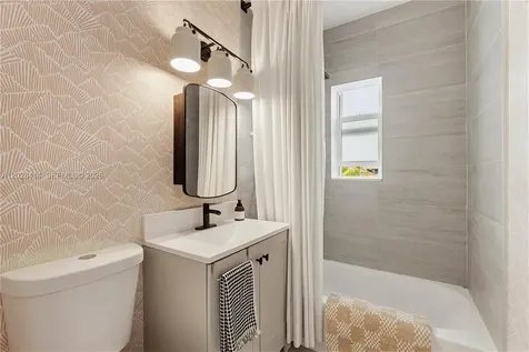 541 NW 49th Street Miami FL 33127