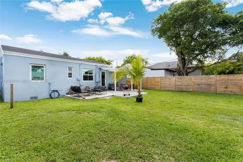 541 NW 49th Street Miami FL 33127