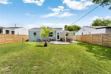 541 NW 49th Street Miami FL 33127