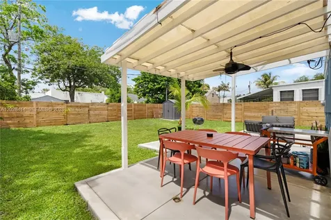 541 NW 49th Street Miami FL 33127
