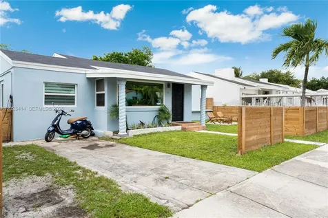 541 NW 49th Street Miami FL 33127