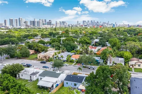 541 NW 49th Street Miami FL 33127