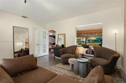 541 NW 49th Street Miami FL 33127