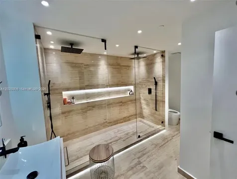 3340 NE 190th Street Aventura FL 33180