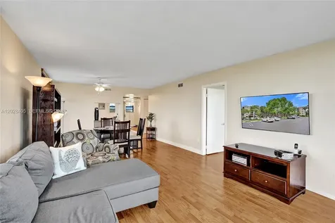 901 Colony Point Circle Pembroke Pines FL 33026