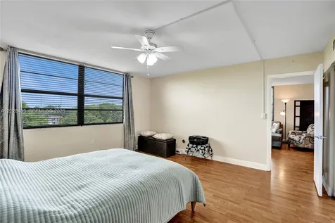 901 Colony Point Circle Pembroke Pines FL 33026
