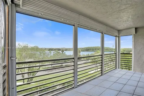 901 Colony Point Circle Pembroke Pines FL 33026