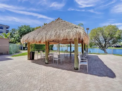 901 Colony Point Circle Pembroke Pines FL 33026