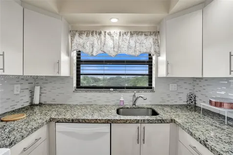 901 Colony Point Circle Pembroke Pines FL 33026