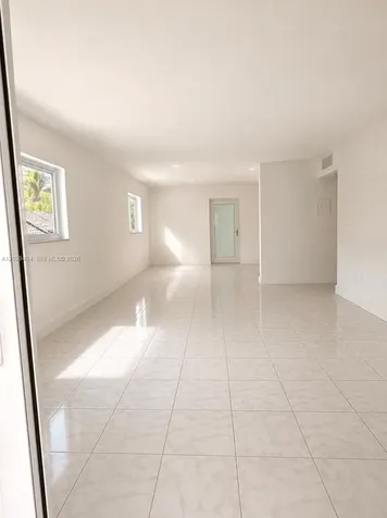 1400 Lincoln Road Miami Beach FL 33139