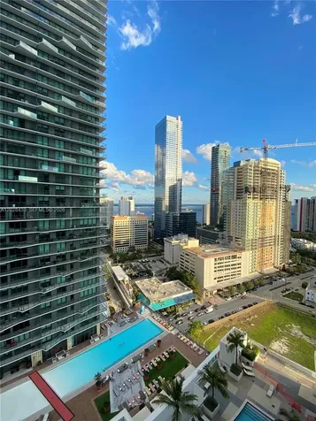 60 SW 13th Street Miami FL 33130