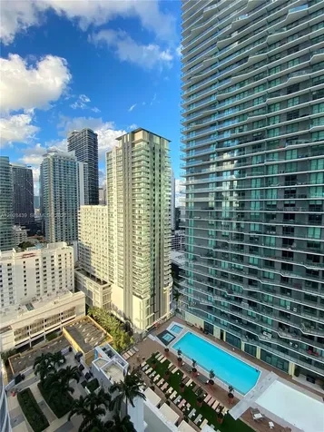 60 SW 13th Street Miami FL 33130