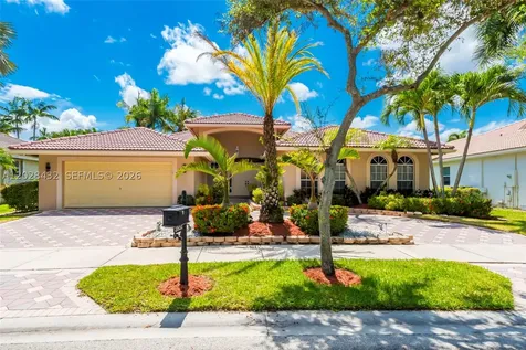3852 Oak Ridge Circle Weston FL 33331