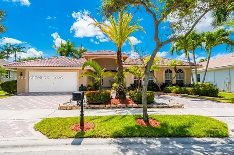 3852 Oak Ridge Circle Weston FL 33331
