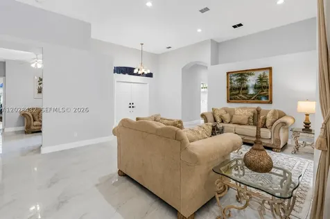 3852 Oak Ridge Circle Weston FL 33331